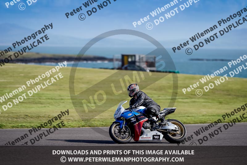 anglesey no limits trackday;anglesey photographs;anglesey trackday photographs;enduro digital images;event digital images;eventdigitalimages;no limits trackdays;peter wileman photography;racing digital images;trac mon;trackday digital images;trackday photos;ty croes